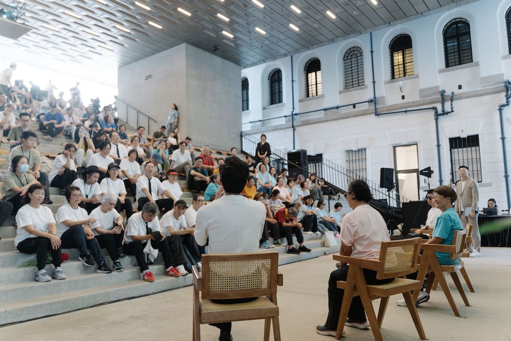 社区公众展演幻灯片照片